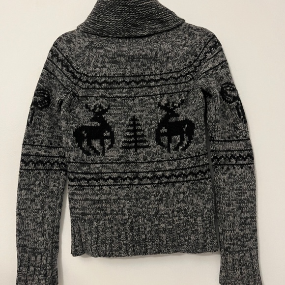 Aritzia Zip Up Sweater - Picture 2 of 3